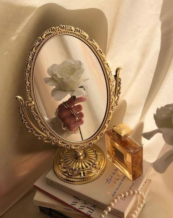 TrailHarborLedger workshop space where corporate flower arrangements are designed and prepared for business delivery